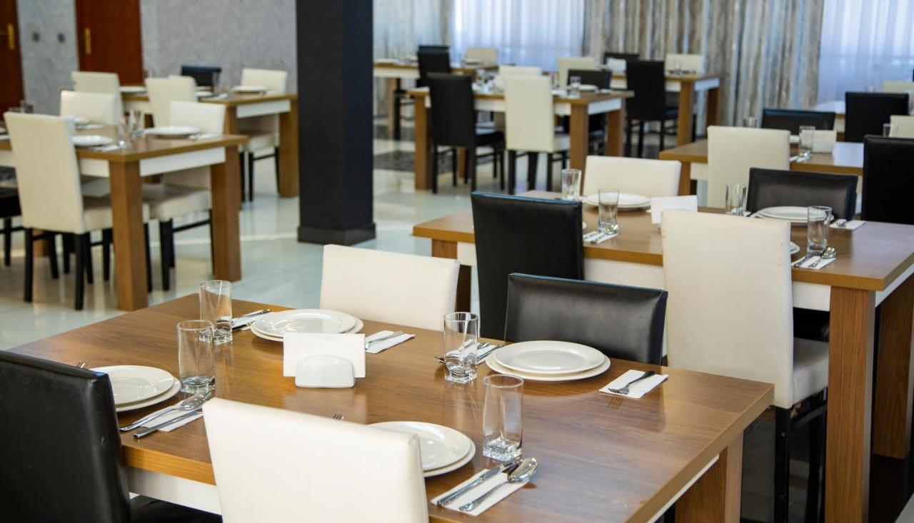 Astola Hotel باكو المظهر الخارجي الصورة